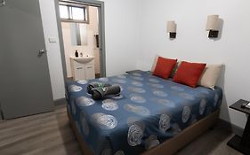 Broken Hill Tourist Lodge